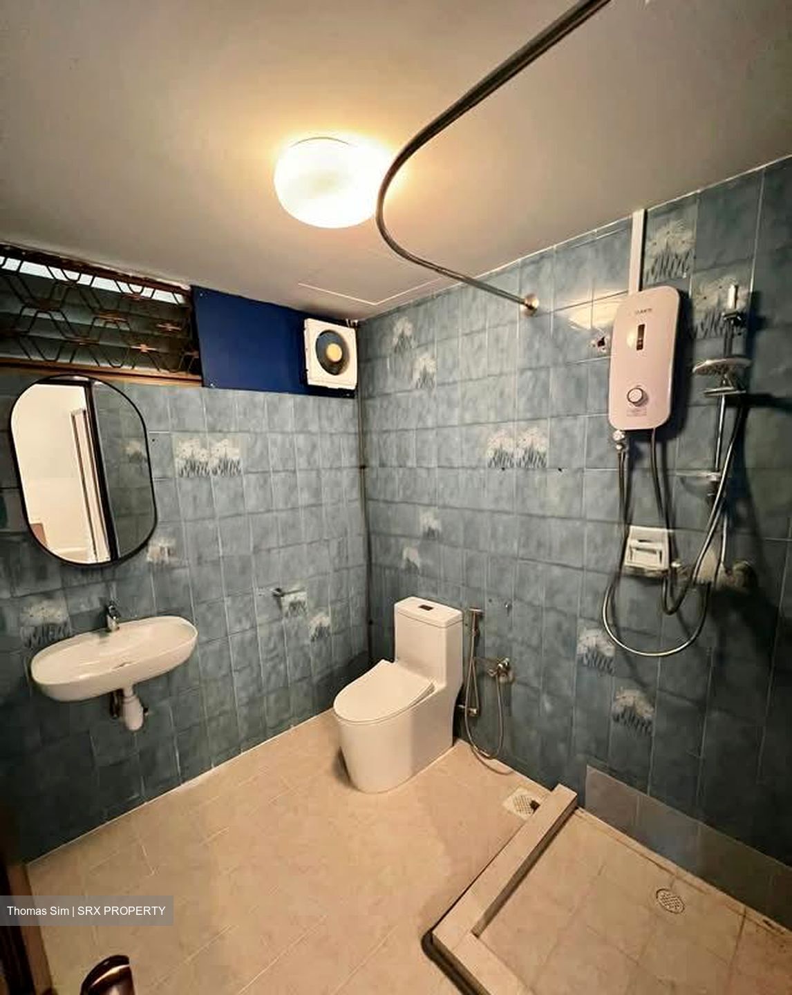 Lakepoint Condominium (D22), Condominium #566025221